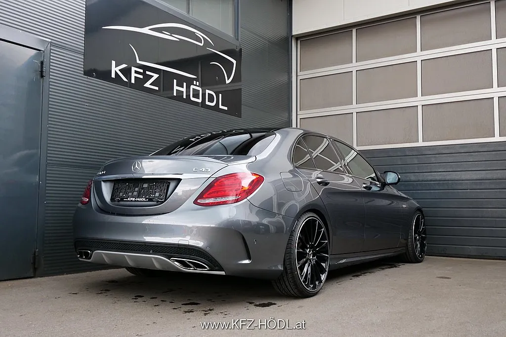 Mercedes-Benz C 43 AMG Limo 4MATIC Aut. Image 2