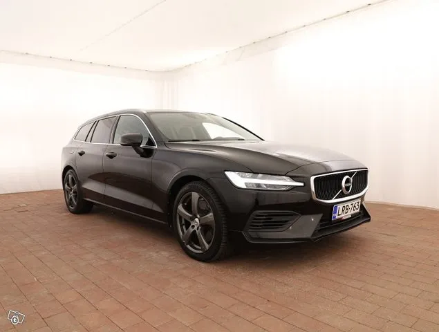 Volvo V60 T6 TwE AWD Momentum aut - Polttoainetoiminen lisäl Image 1